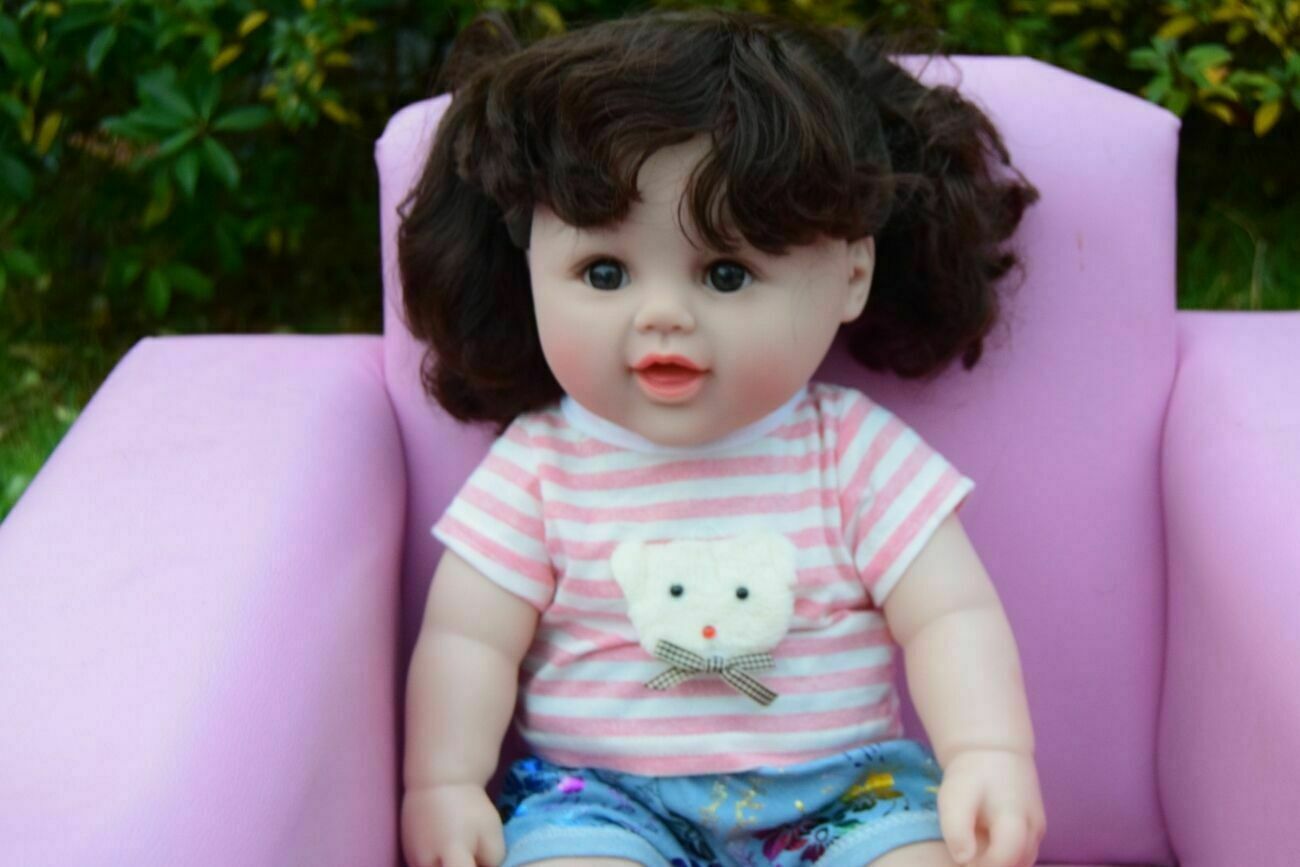 18" Large Girls Dutch Charlotte Baby Doll 46cm 100% Vinyl - Doll + Clothes 1000g