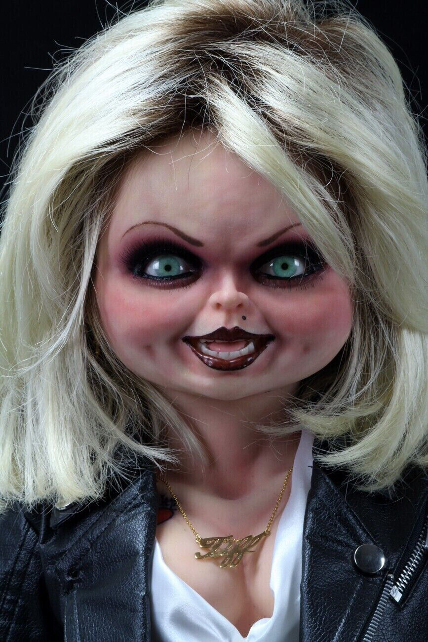 NECA Bride of Chucky Tiffany 1:1 Scale Life Size Replica Doll Cult Classic